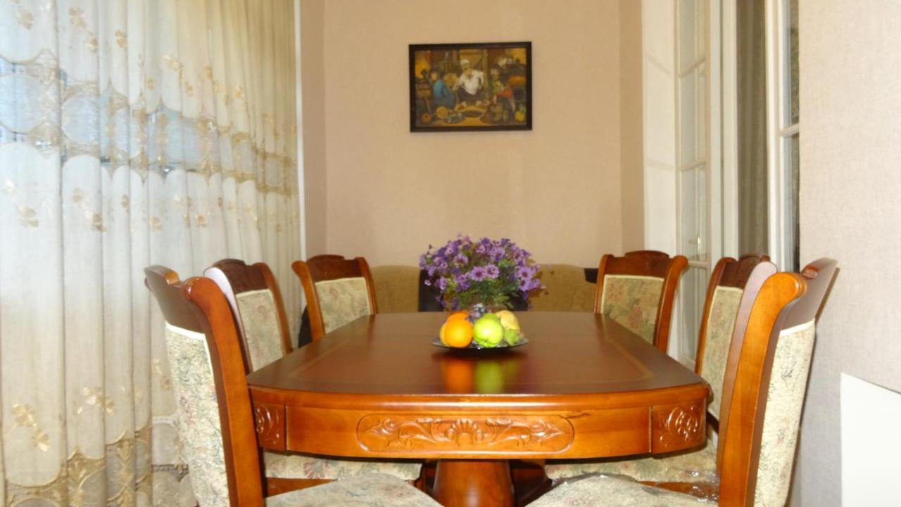 Apartment Vake-Saburtalo Tiflis Dış mekan fotoğraf